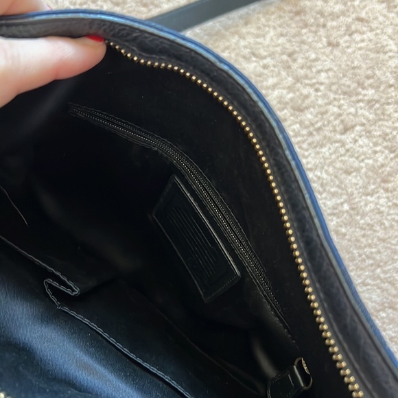 Coach crossbody purse - Picture 4 of 10